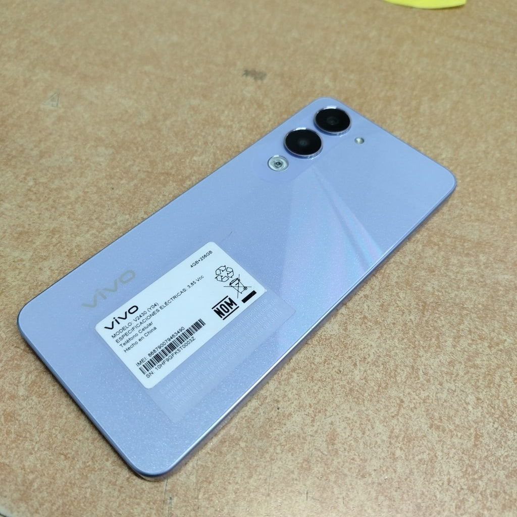 CELULAR VIVO Y04 V2430 (2025) 256 GB 4 GB RAM (SEMINUEVO)