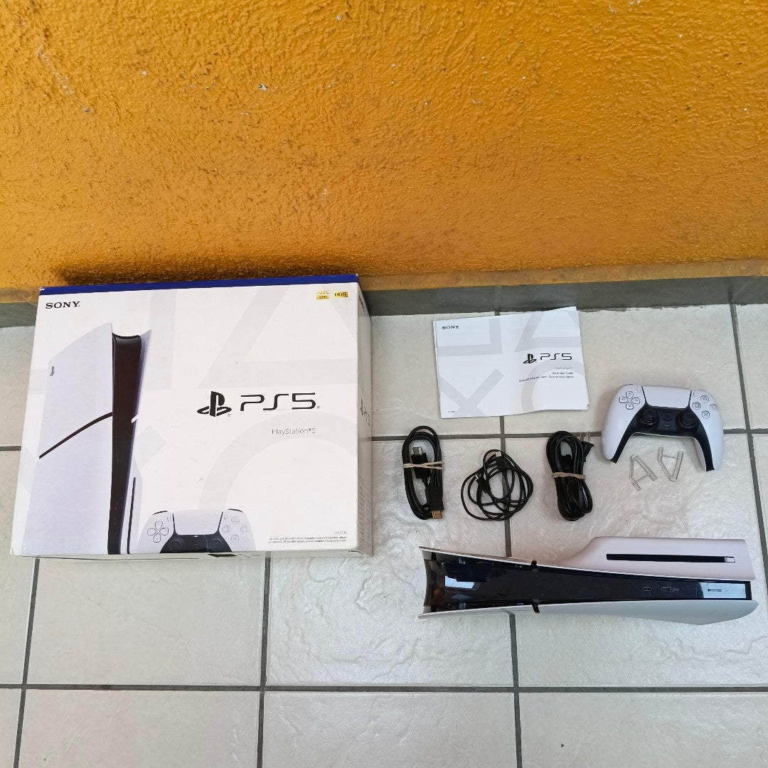 CONSOLA DE VIDEOJUEGO SONY PS5 SLIM 1 TB SSD (SEMINUEVO)