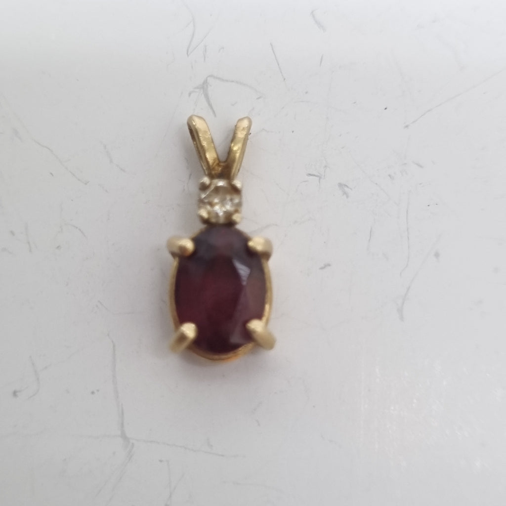 DIJE ORO 10 K 0,90 GRMS (SEMINUEVO)