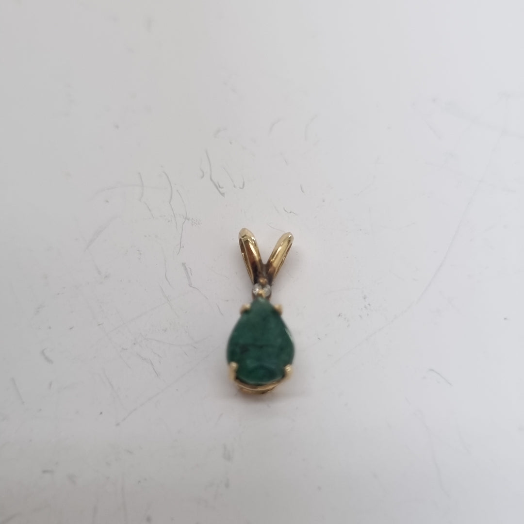 DIJE ORO 10 K 0.6 GRMS (SEMINUEVO)