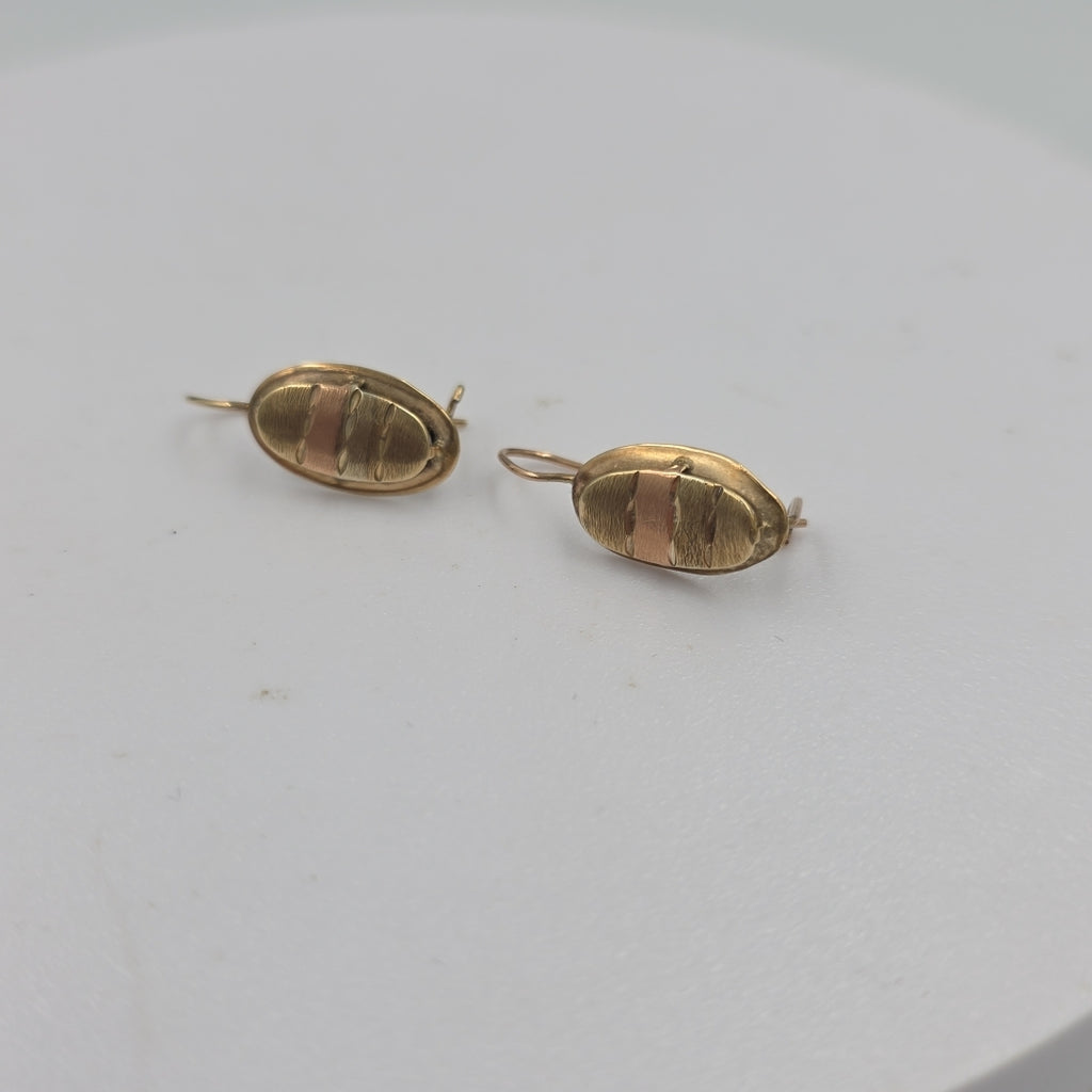 ARETES PAR ORO 8 K 1.1 GRMS (SEMINUEVO)