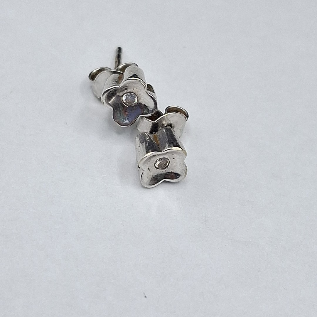 BROQUELES PAR ORO, ORO BLANCO 14 K 1.7 GRMS (SEMINUEVO)