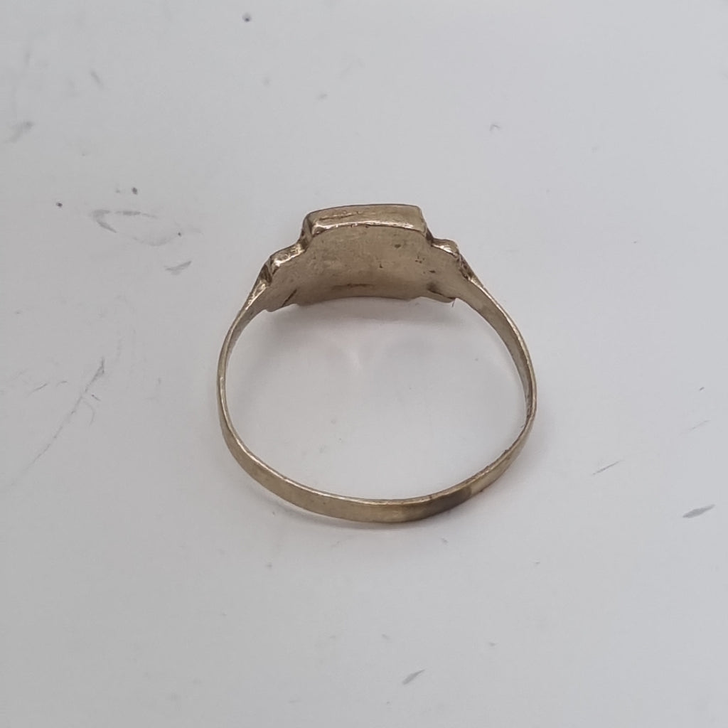ANILLO DE GRADUACIÓN ORO 10 K 0.9 GRMS (SEMINUEVO)