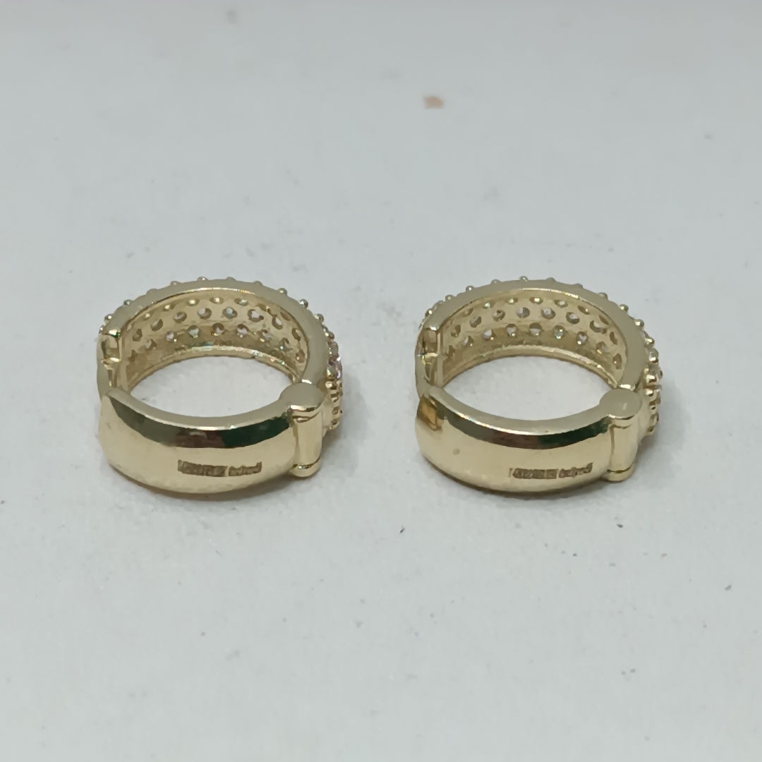 ARETES HUGGIE CON CIRCONIAS 14K 2 GR (NUEVO)