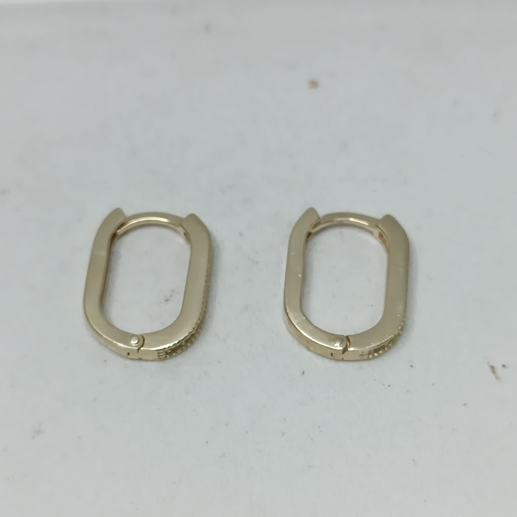 ARETES HUGGIES OVALADA C CIRCONIAS 14K 2.4 GR (NUEVO)