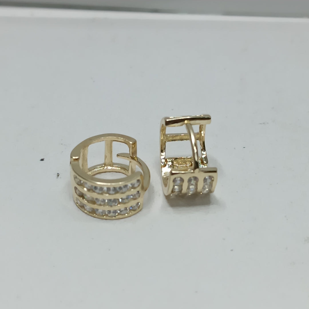 ARETES HUGGIES C CIRCONIA 14K 2.2 GR (NUEVO)