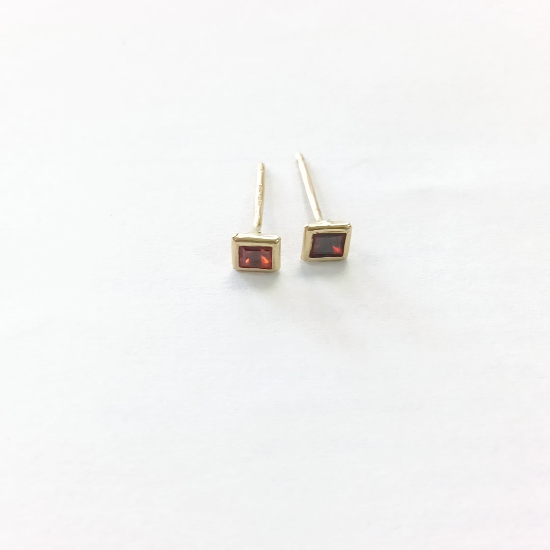 BROQUELES PAR ORO 14 K 0,70 GRMS (SEMINUEVO)