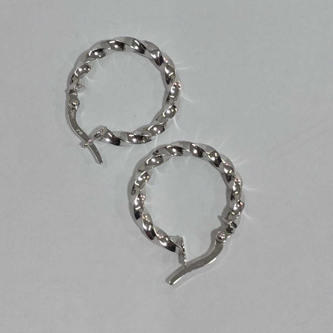 ARRACADAS PAR ORO BLANCO 14 K 1,60 GRMS (SEMINUEVO)