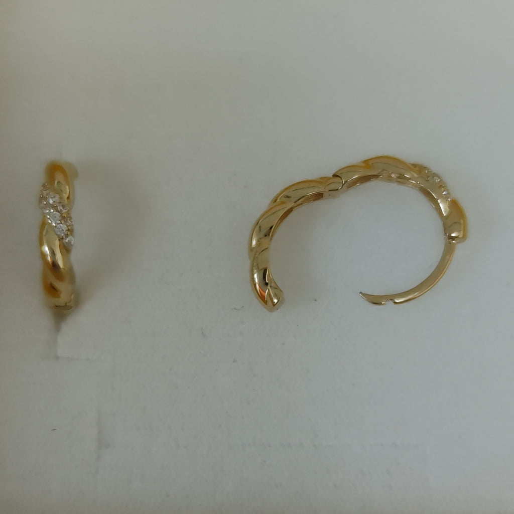 HUGGIES ORO 14K 2.1 (NUEVO)