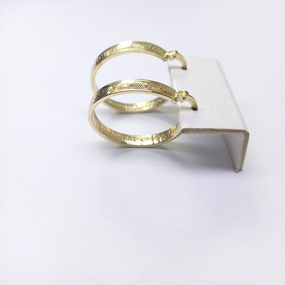 ARETES ARRACADAS TROQUELADA 14K 2.7 GR (NUEVO)