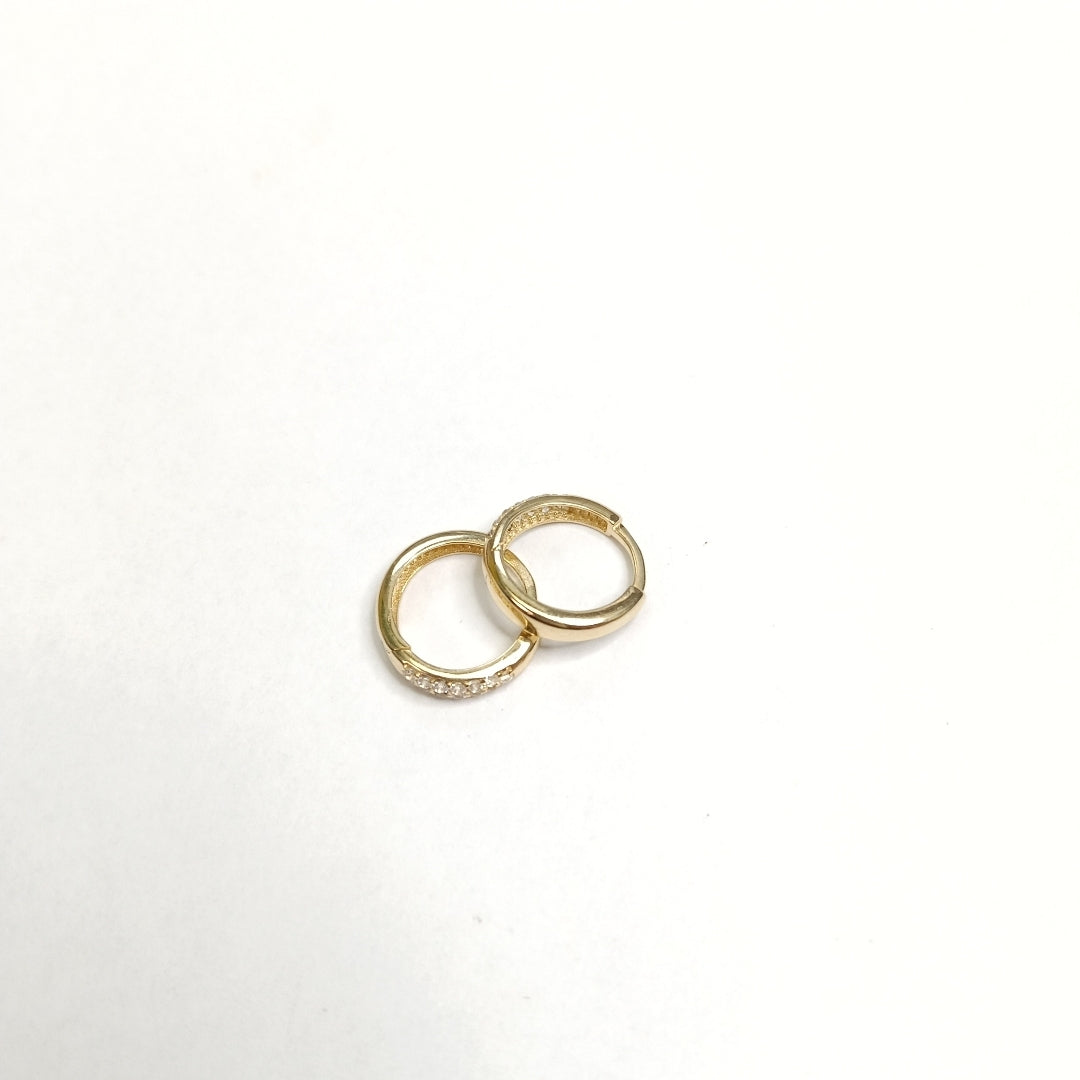 HUGGIES ORO 14K 1.5 (NUEVO)