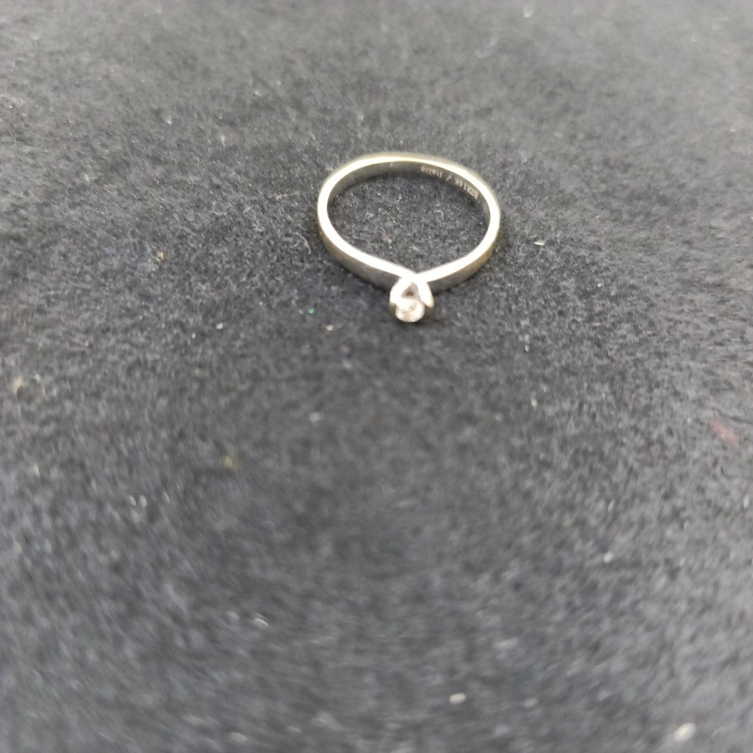 ANILLITO ORO BLANCO 14 K 1.9 GRMS (SEMINUEVO)
