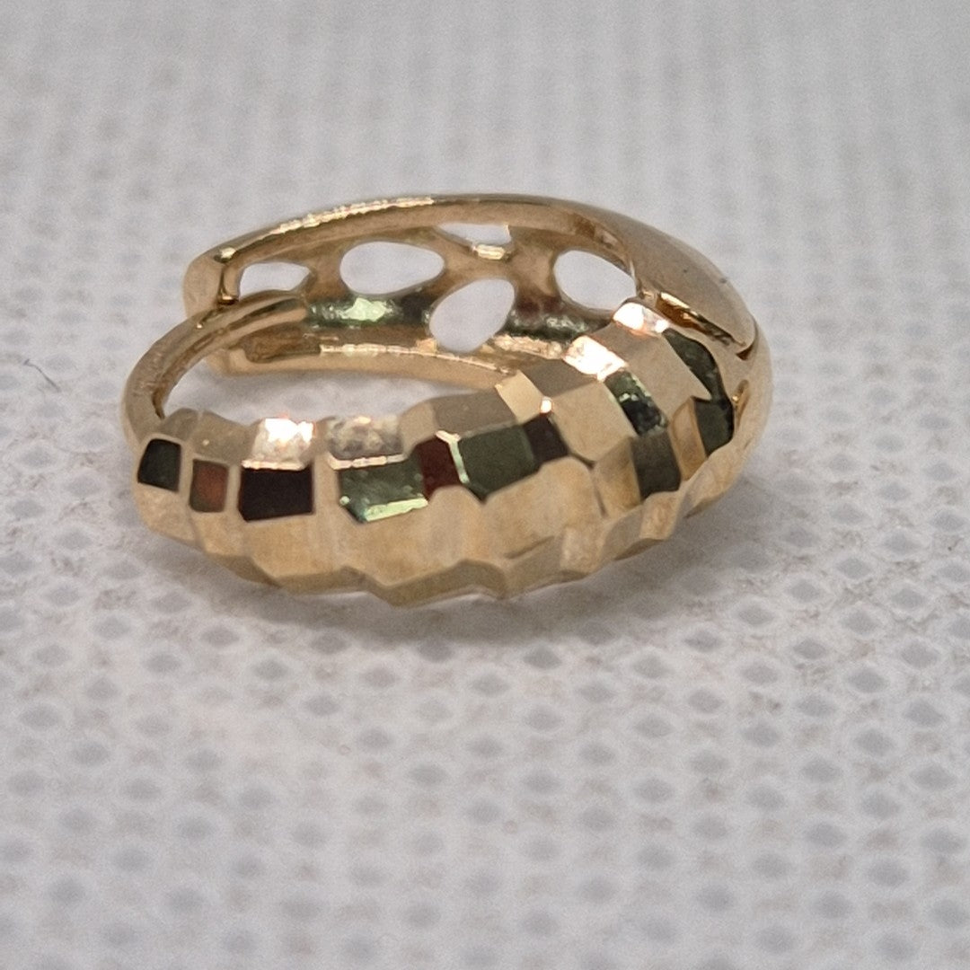 HUGGIES ORO 14K 2.1 (NUEVO)