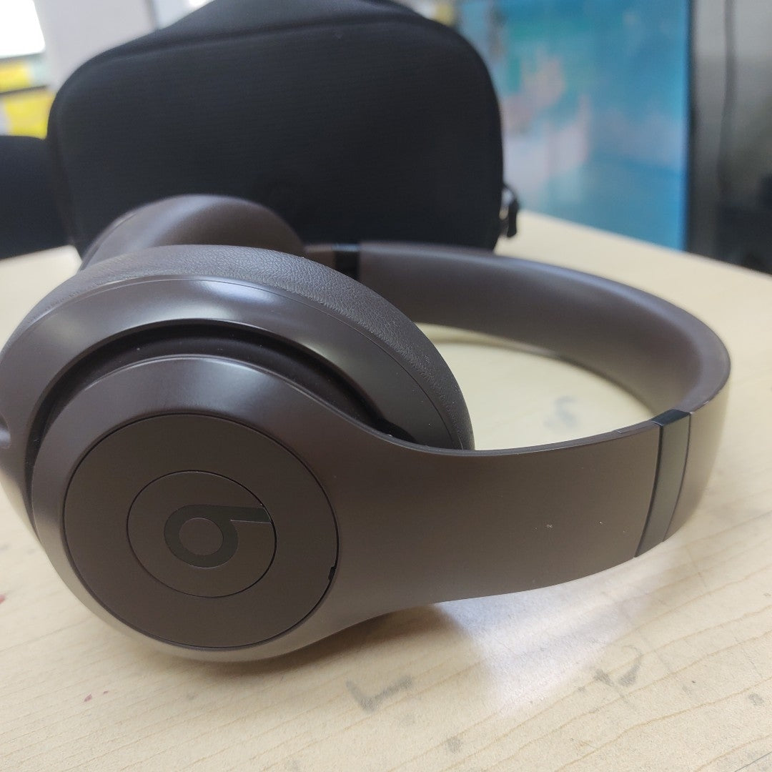 AUDIFONOS BEATS STUDIO PRO INALAMBRICO OVER EAR (SEMINUEVO)
