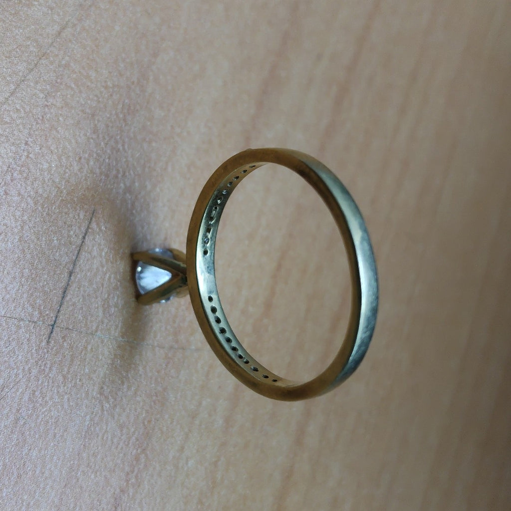 SOLITARIO ORO 14 K 2.8 GRMS (SEMINUEVO)