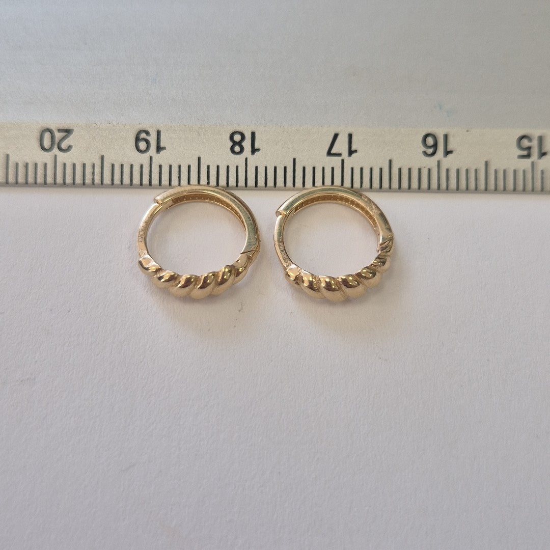 HUGGIES ORO 14K 1.2 (NUEVO)