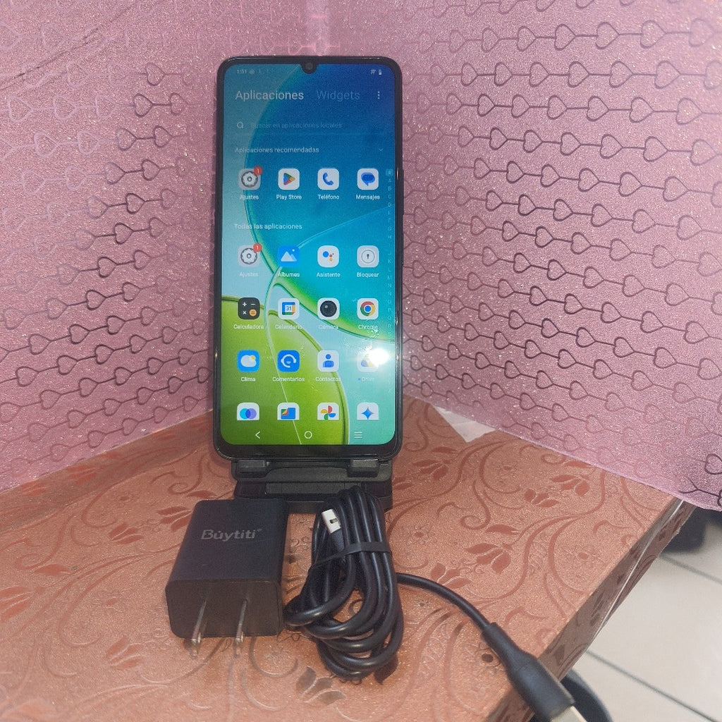CELULAR VIVO Y04 V2430 (2025) 256 GB 4 GB RAM (SEMINUEVO)