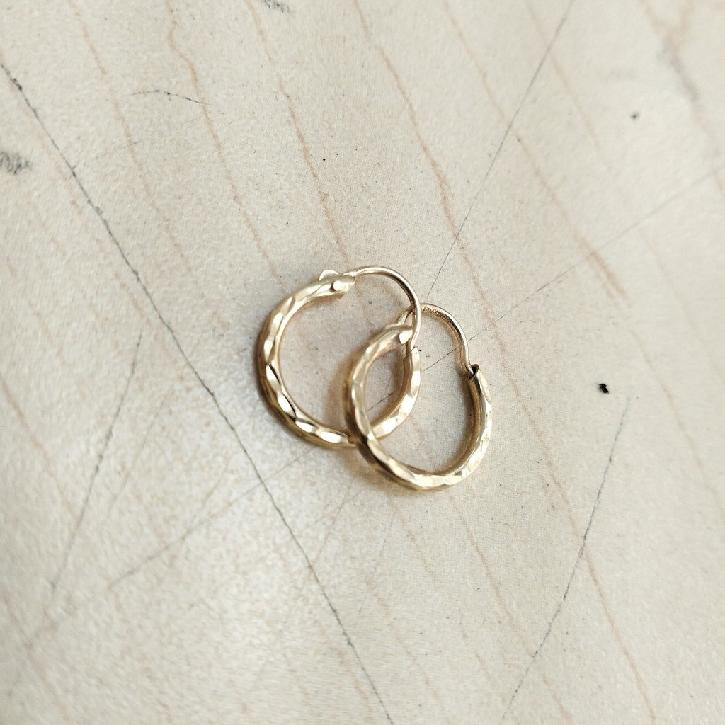 ARRACADAS PAR ORO 14 K 0.9 GRMS (SEMINUEVO)