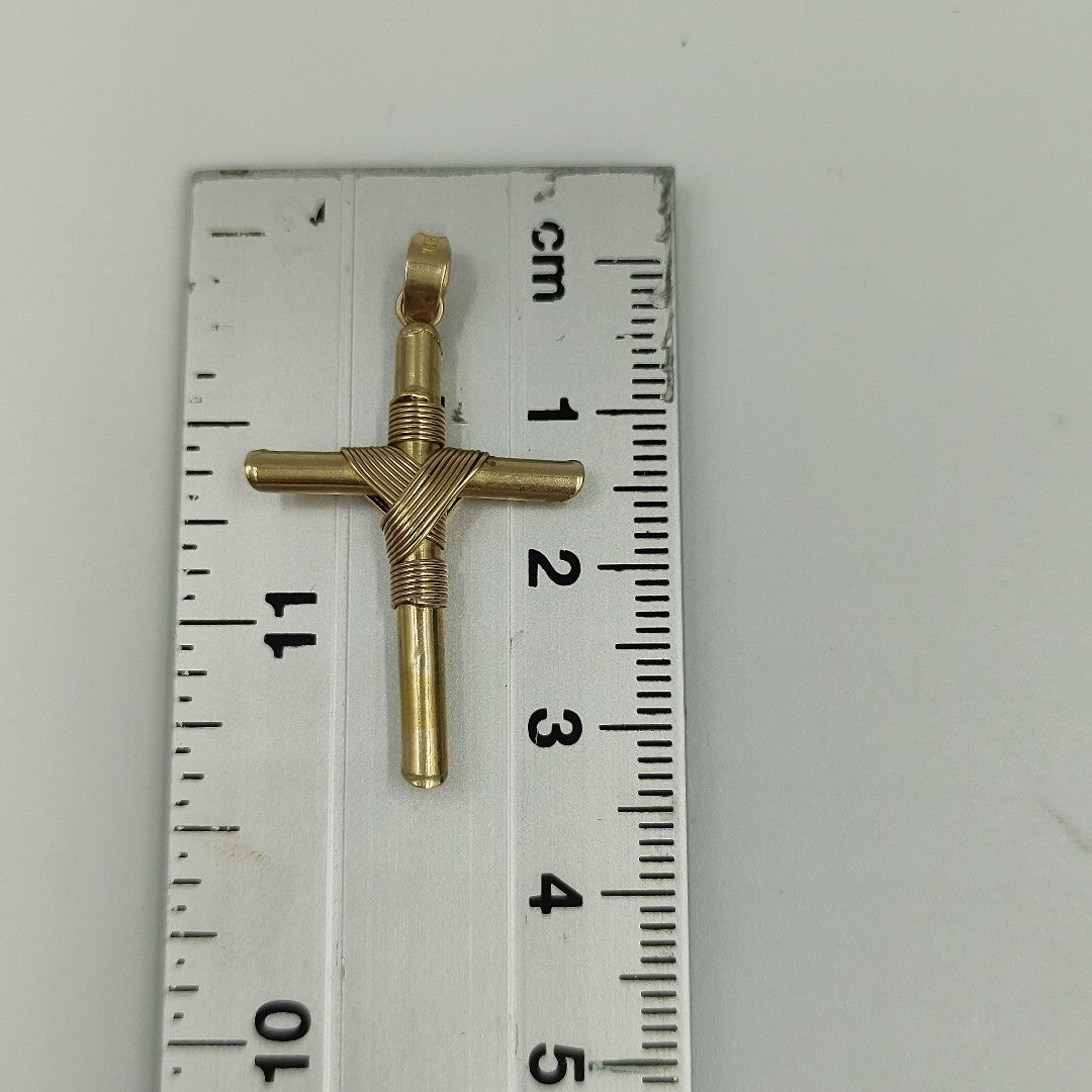 CRUZ, DIJE ORO 10 K 1.5 GRMS (SEMINUEVO)