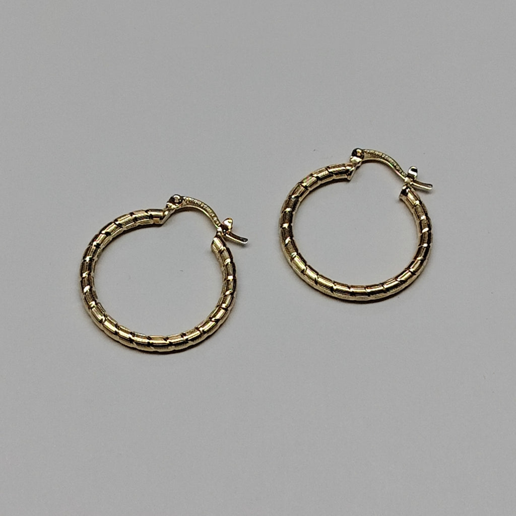 ARETES ARRACADAS LABRADAS 14K 3.3 GR (NUEVO)