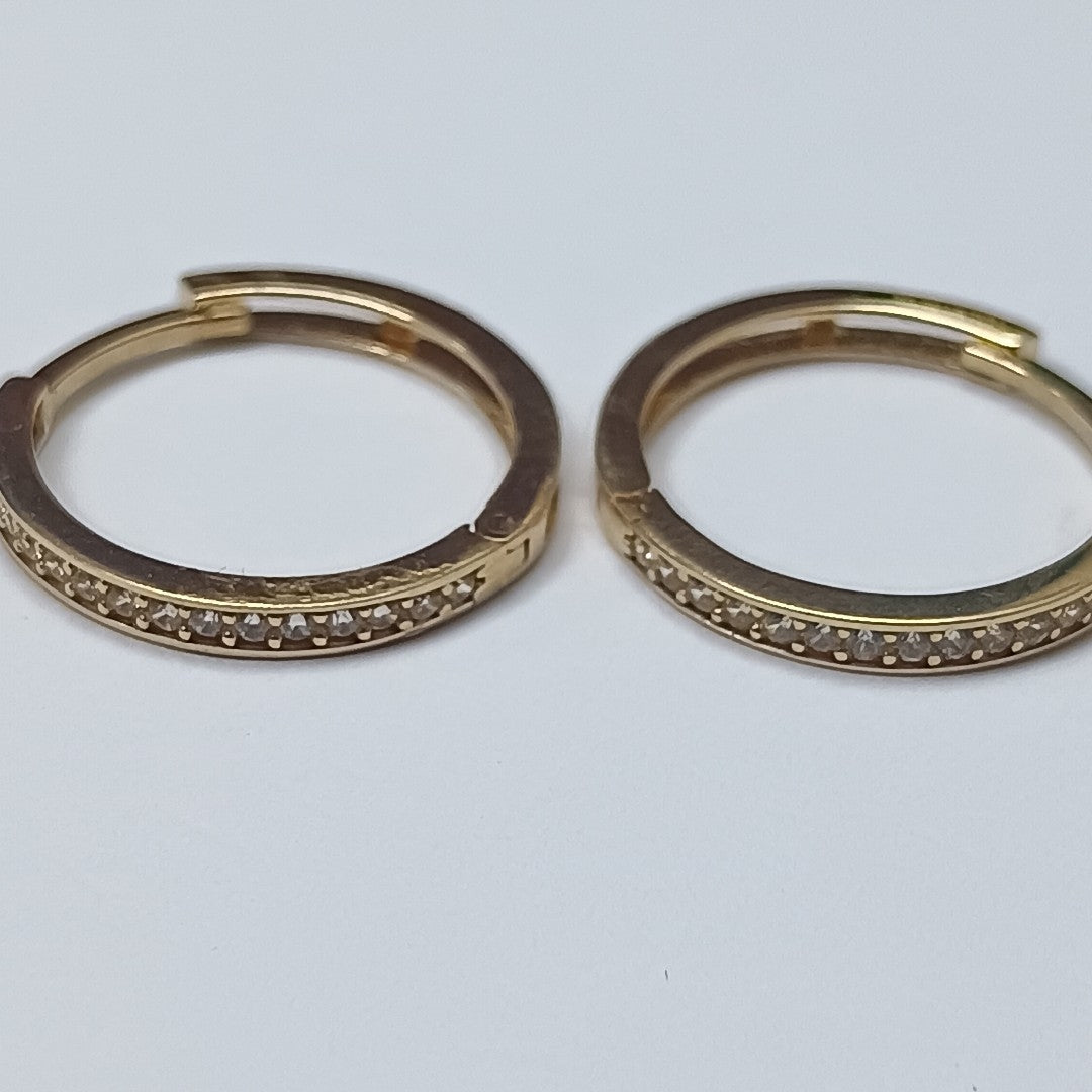 HUGGIES ORO 14K 1.5 (NUEVO)