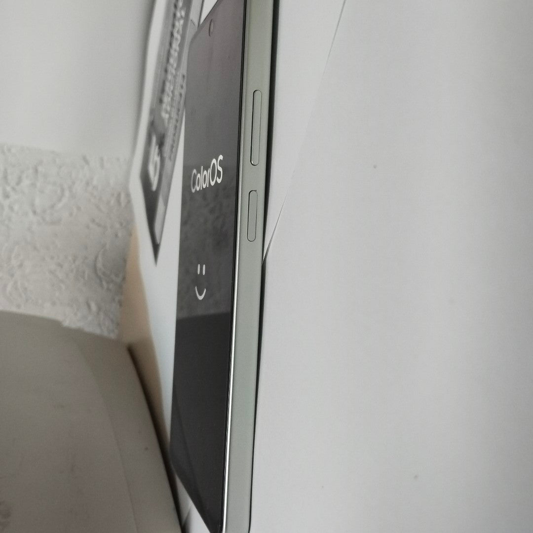 CELULAR OPPO A5 PRO CPH2711 (2025) 256 GB 8 GB RAM (SEMINUEVO)