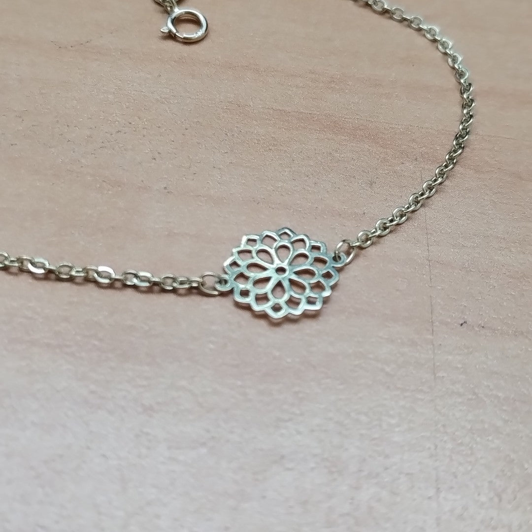 PULSERA TEJIDO ESPECIAL CON MANDALA 14K 18 CM 1.3 GR (NUEVO)