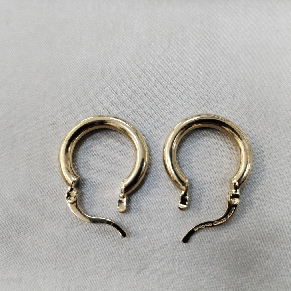 ARETES TEJIDO ARRACADAS LISAS 14K 1.6 GR (NUEVO)