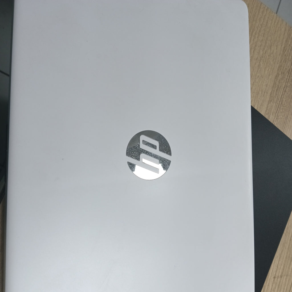 LAPTOP HP 14-DQ3000DX (2025) 64 GB SSD 4 GB RAM (SEMINUEVO)