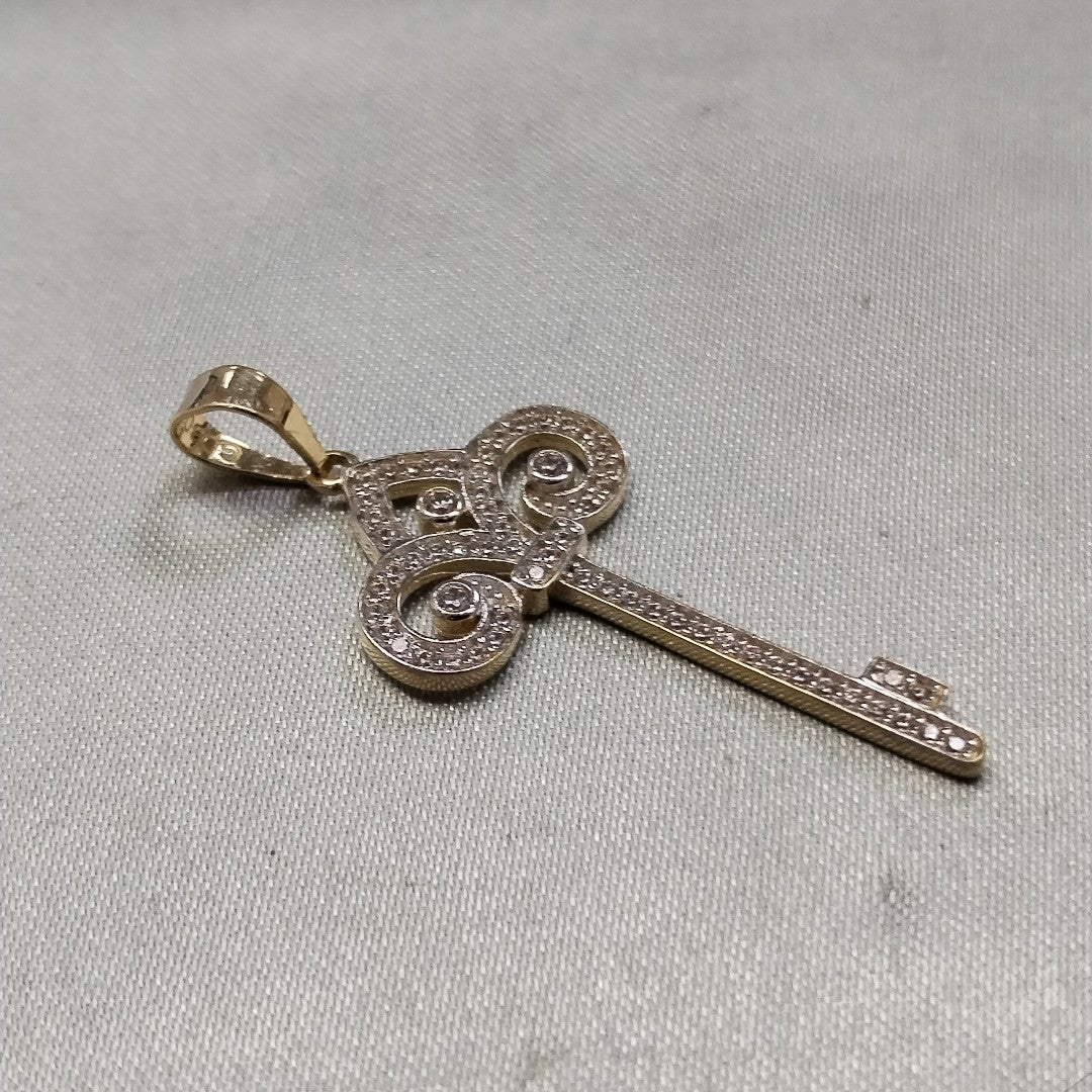 DIJE LLAVE C CIRCONIAS 14K 1.5 GR (NUEVO)