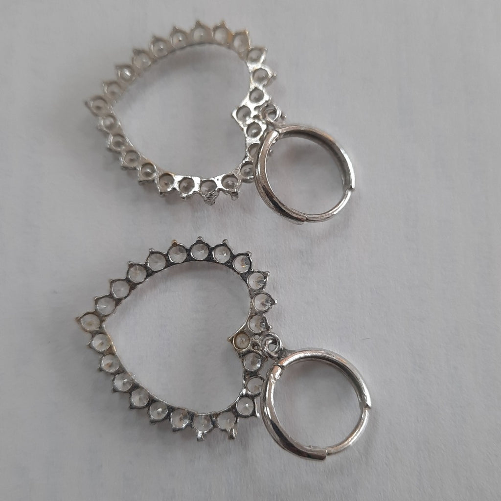 ARRACADAS PAR ORO, ORO BLANCO 14 K 3.8 GRMS (SEMINUEVO)