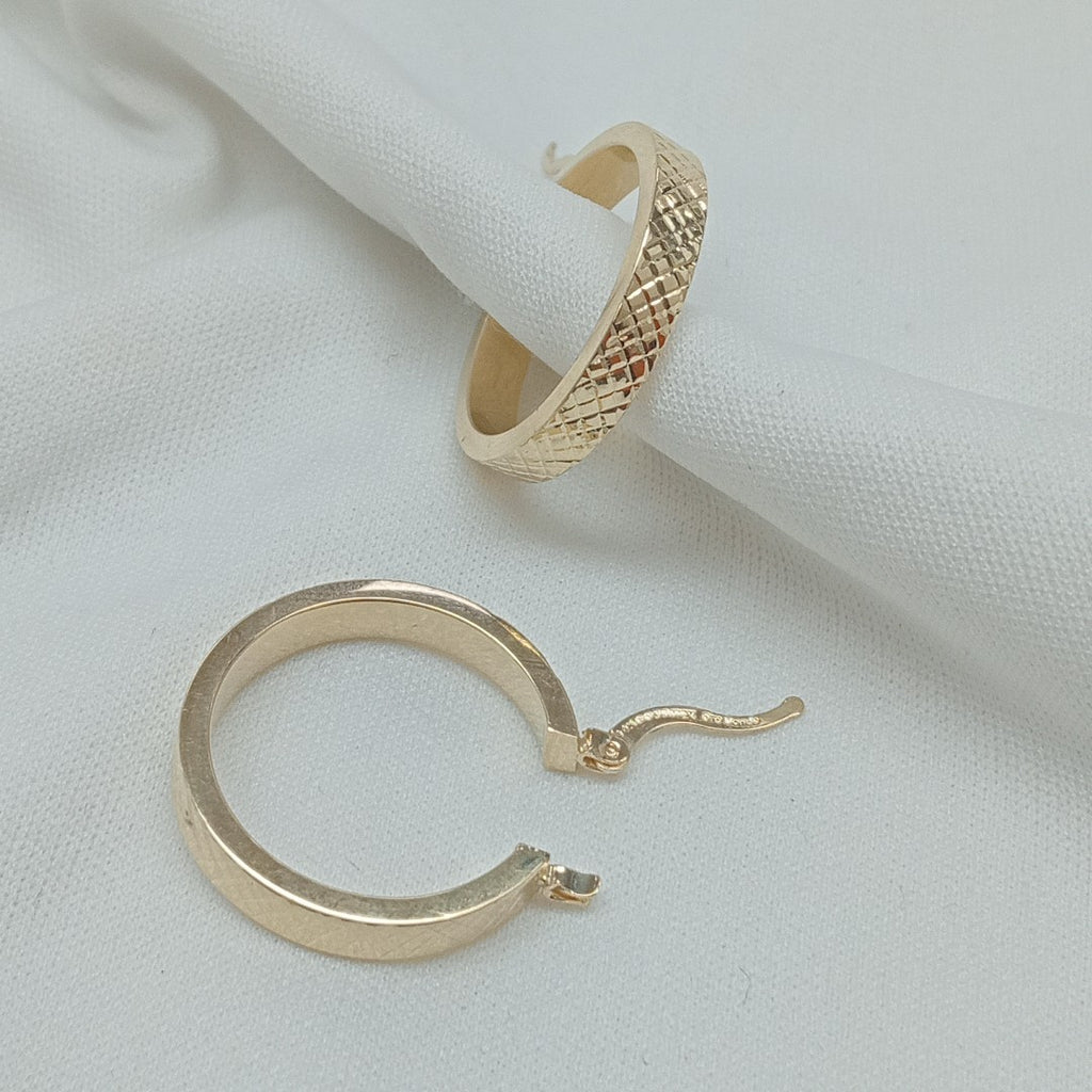 ARETES TEJIDO ARRACADAS FACETADAS 14K 2.9 GR (NUEVO)