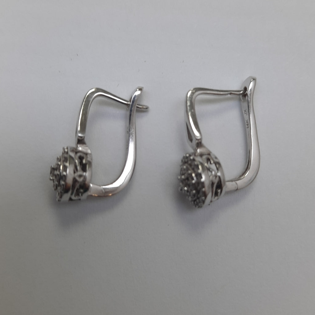 ARETES PAR ORO BLANCO 14 K 3.8 GRMS (SEMINUEVO)