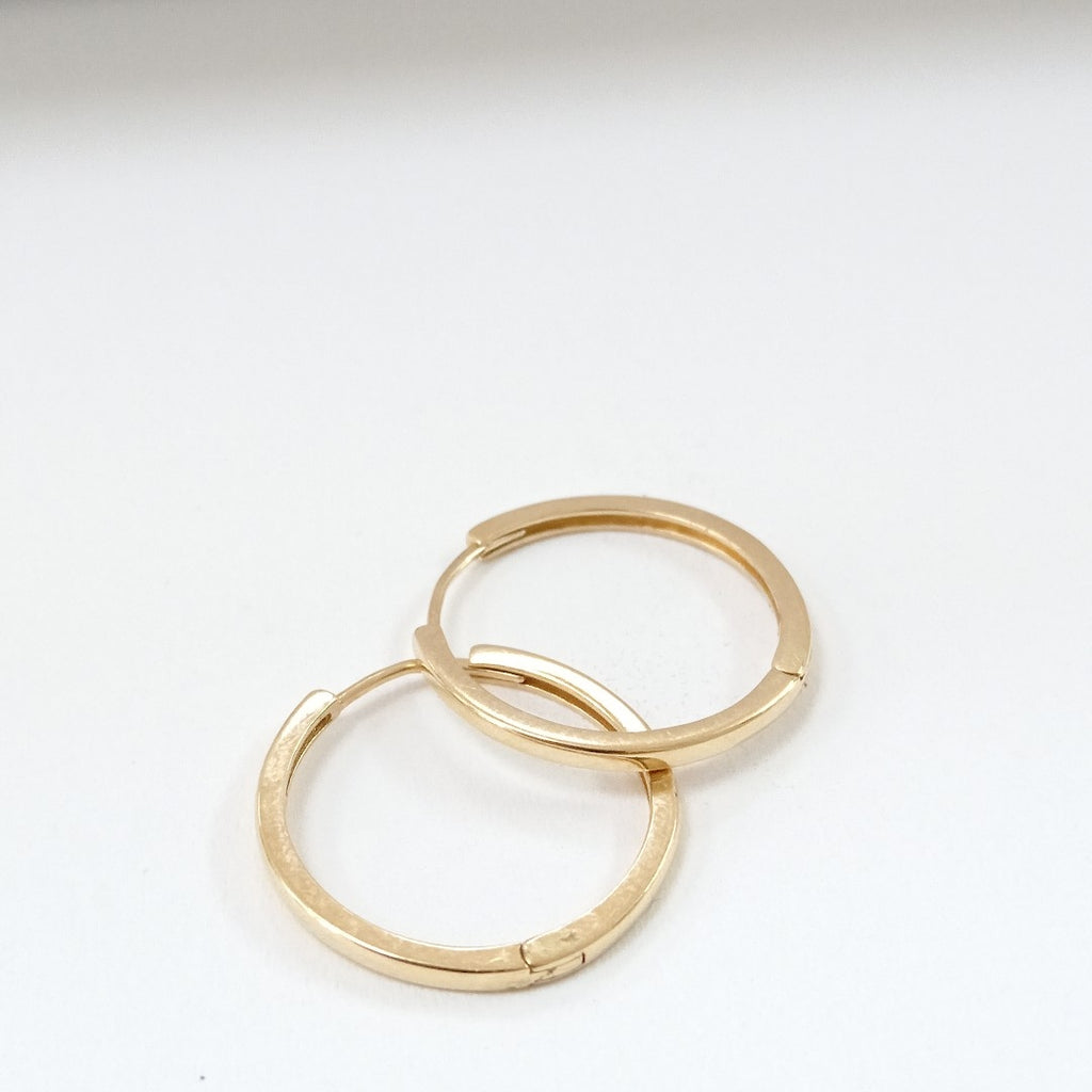 HUGGIES ORO 14K 1.4 (NUEVO)