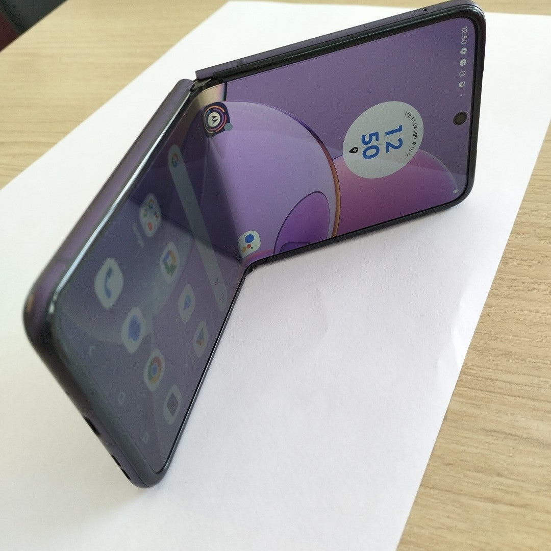 CELULAR MOTOROLA RAZR 40 XT2323-1 (2023) 256 GB 8 GB RAM (SEMINUEVO)
