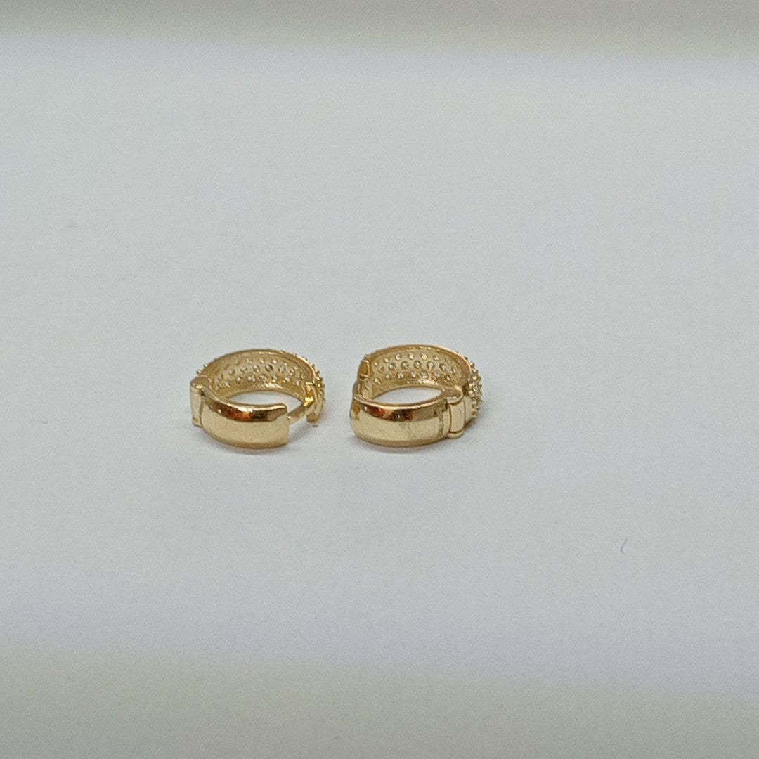 ARETES HUGGIE CON CIRCONIAS 14K 2.1 GR (NUEVO)