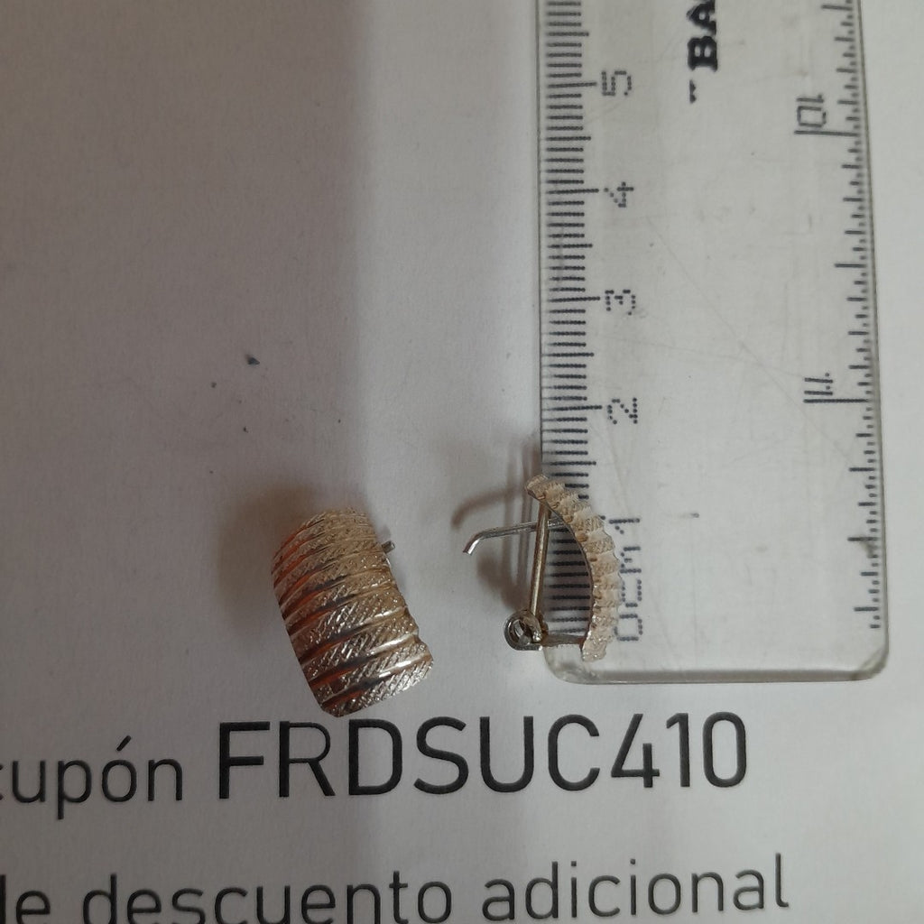 ARETES PAR PLATA 2,60 GRMS (SEMINUEVO)