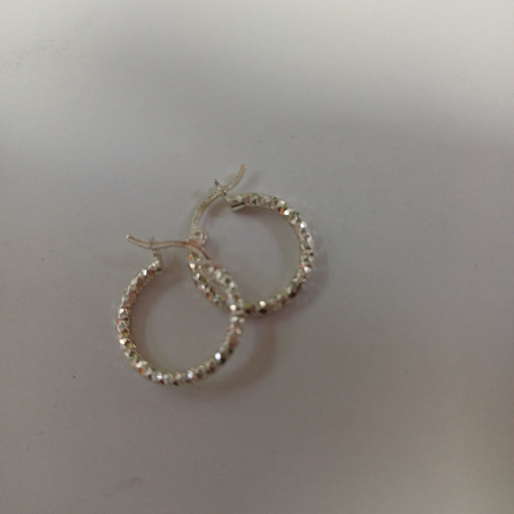 ARRACADAS PAR, DIJE PLATA 3 GRMS (SEMINUEVO)