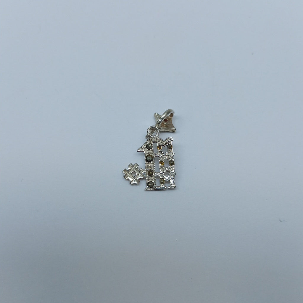 ARETES PAR,DIJE PLATA 6,10 GRMS (SEMINUEVO)