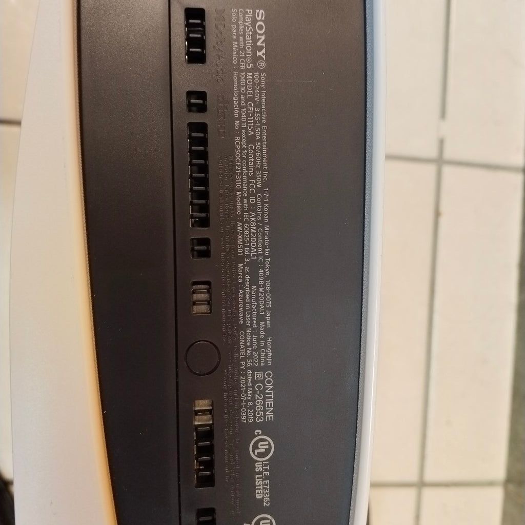 CONSOLA DE VIDEOJUEGO SONY PS5 825 SSD (SEMINUEVO)
