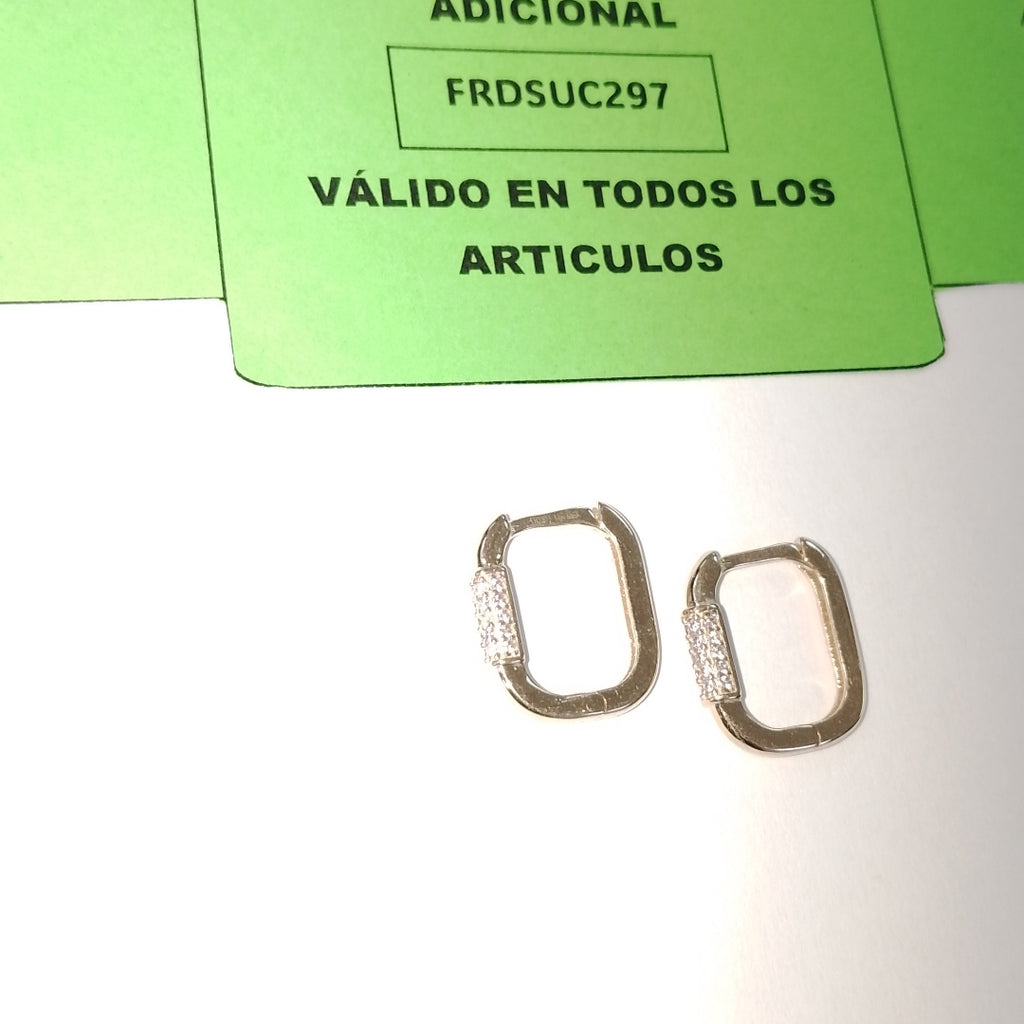 ARETES HUGGIES OVALADA C CIRCONIAS 14K 2.5 GR (NUEVO)