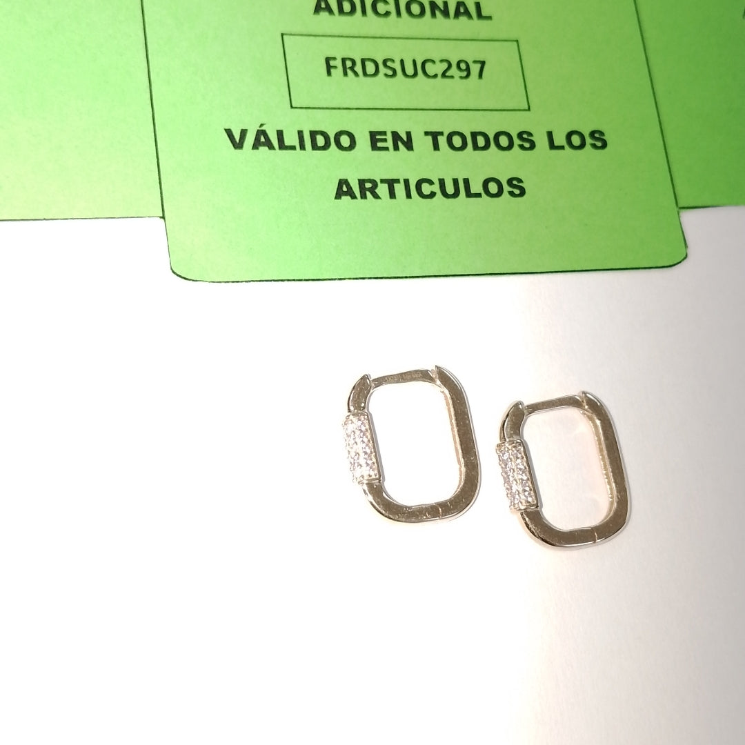 ARETES HUGGIES OVALADA C CIRCONIAS 14K 2.5 GR (NUEVO)