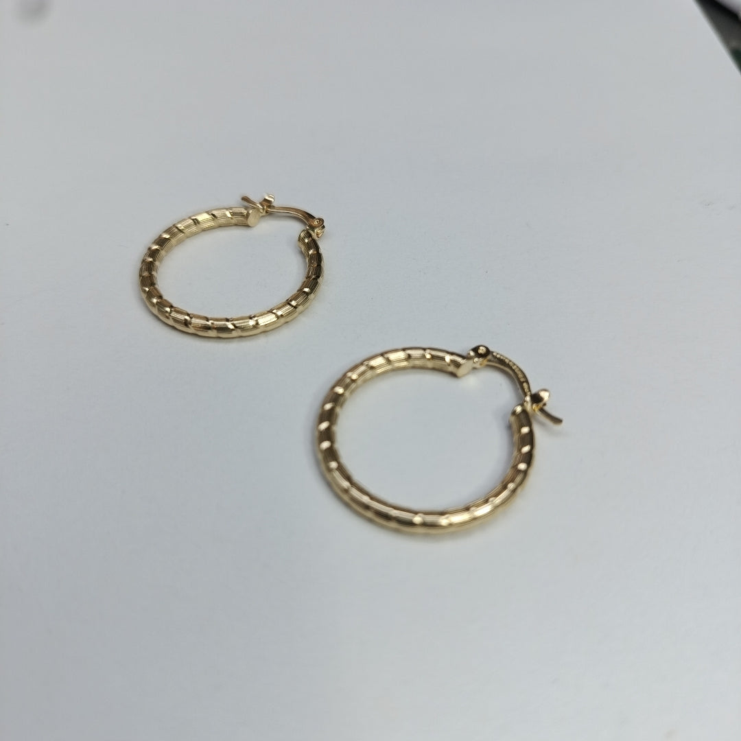 ARETES ARRACADAS LABRADAS 14K 3.2 GR (NUEVO)