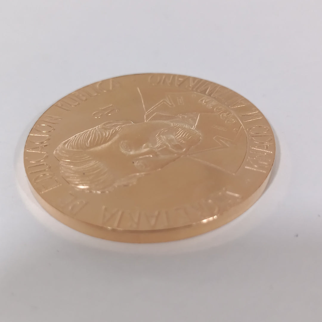 MEDALLA CONMEMORATIVA ORO 21 K 41.9 GRMS (SEMINUEVO)