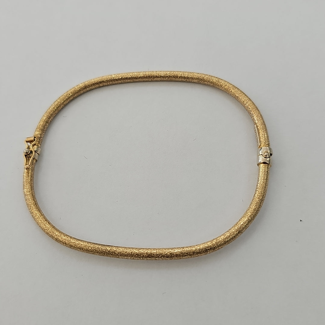 PULSERA RIGIDA ORO 10 K 4.2 GRMS (SEMINUEVO)