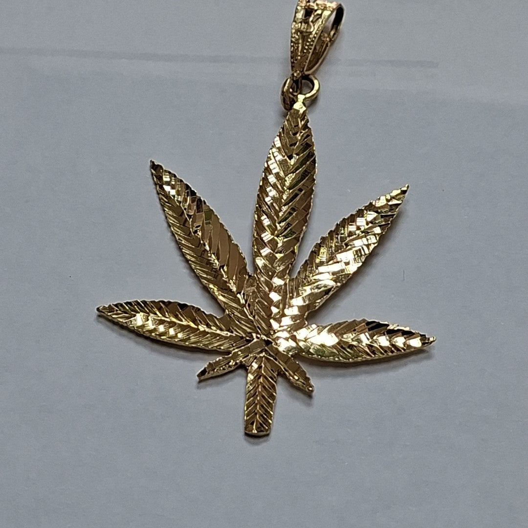 DIJE ORO 14 K 5.8 GRMS (SEMINUEVO)