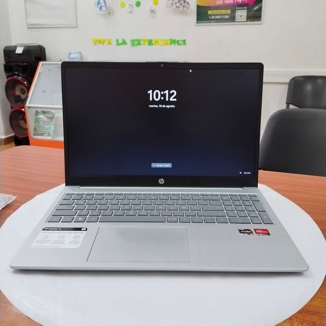 LAPTOP HP 15-FC0080LA (2024) 512 GB SSD 16 GB RAM (SEMINUEVO)