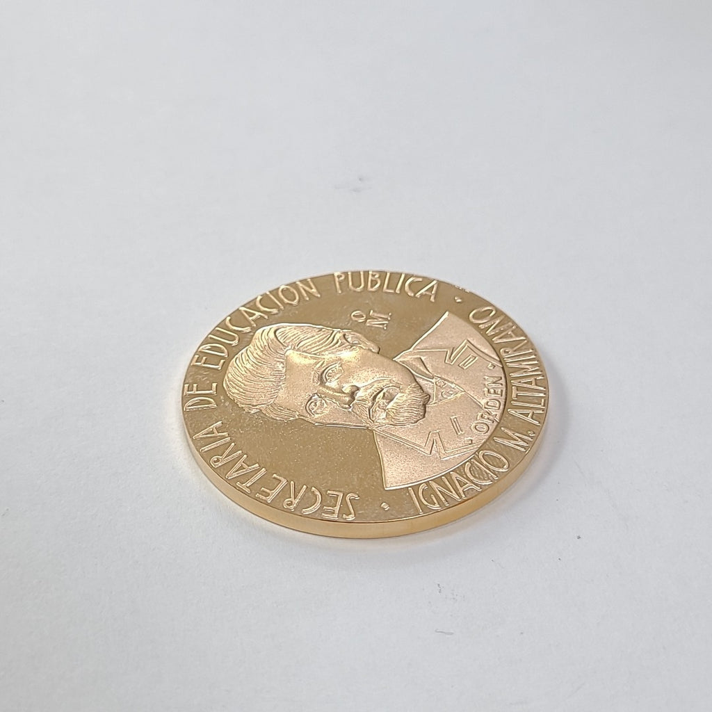 MEDALLA CONMEMORATIVA ORO 21 K 41.6 GRMS (SEMINUEVO)