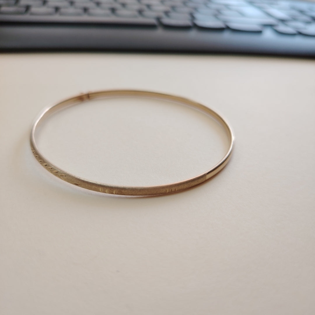 PULSERA RIGIDA ORO 14 K 3,70 GRMS (SEMINUEVO)