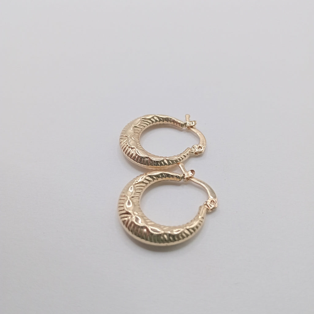 ARETES ARRACADAS HUECAS 14K 1.7 GR (NUEVO)
